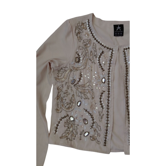 Atmosphere Cream Embellished Jacket - Picture 4 of 12
